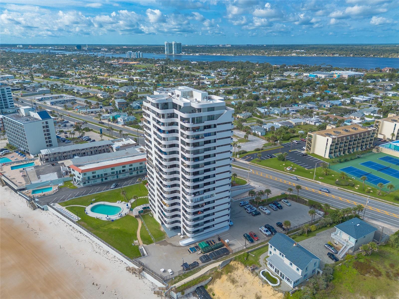 1420 Atlantic Unit 601, Daytona Beach, FL 32118