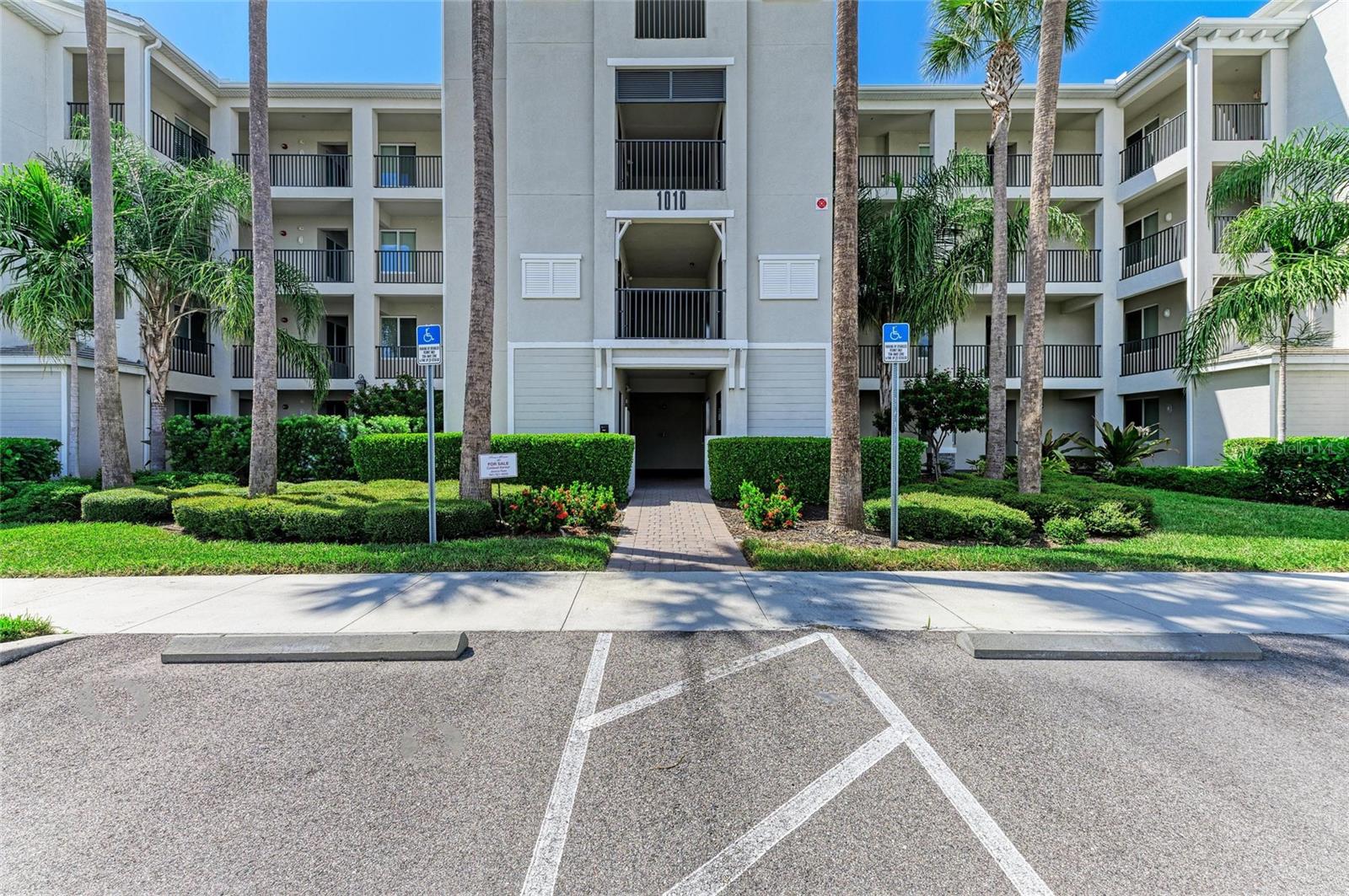 1010 Tidewater Shores Unit 304, Bradenton, FL 34208