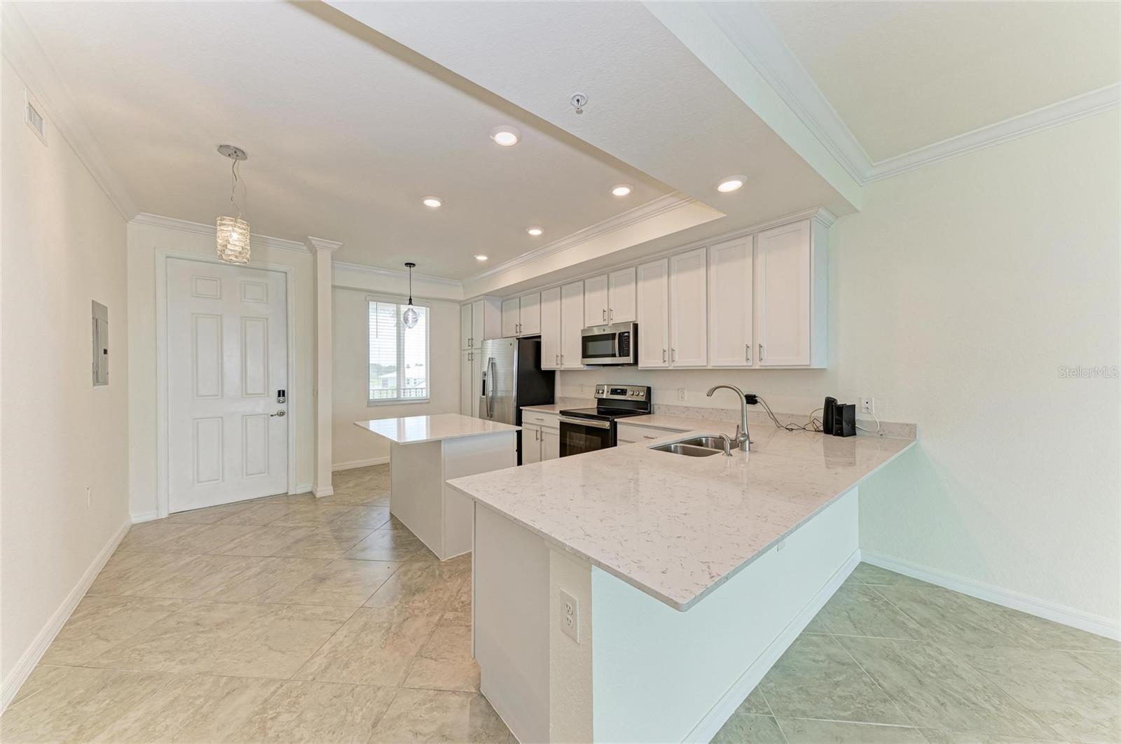 1010 Tidewater Shores Unit 304, Bradenton, FL 34208