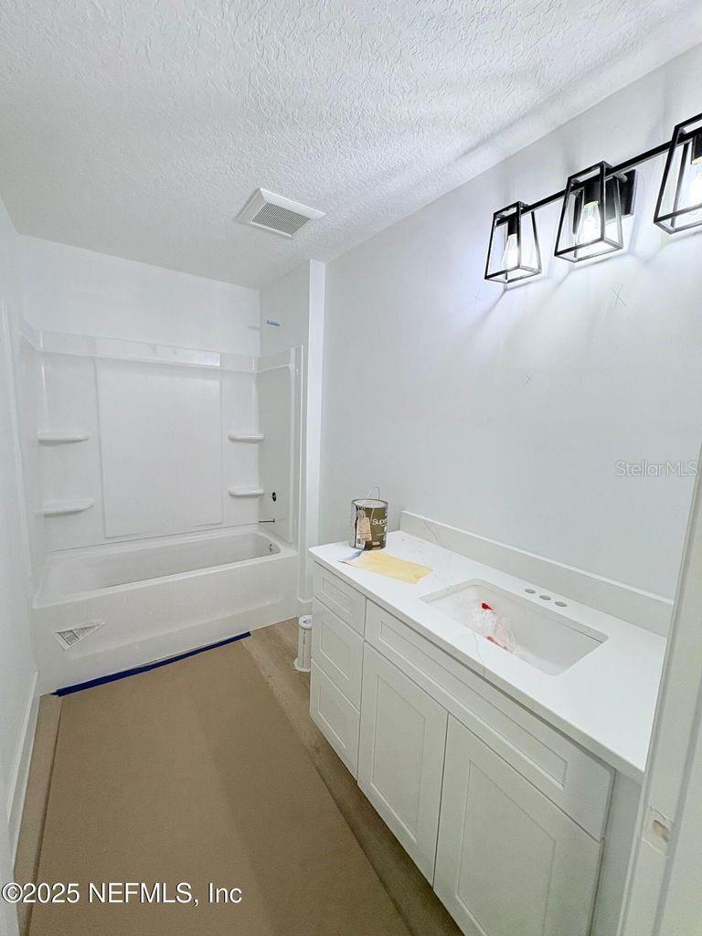 1264 Coral Farms, Florahome, FL 32140