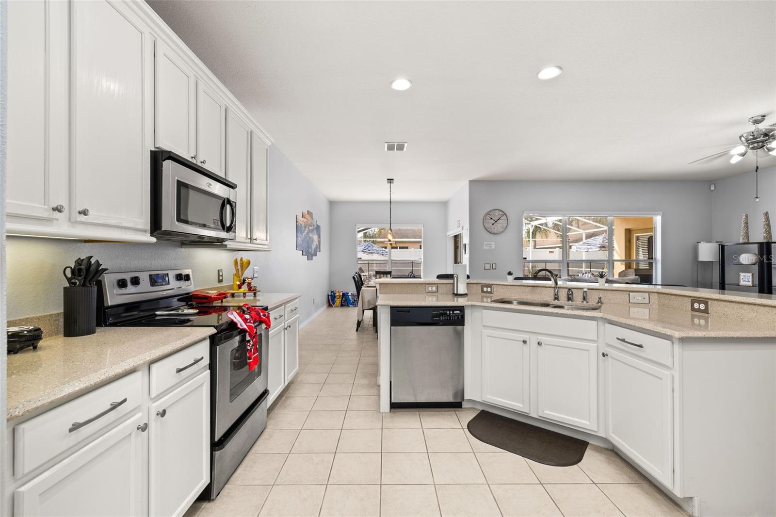 2663 Sand Hill Point, Davenport, FL 33837