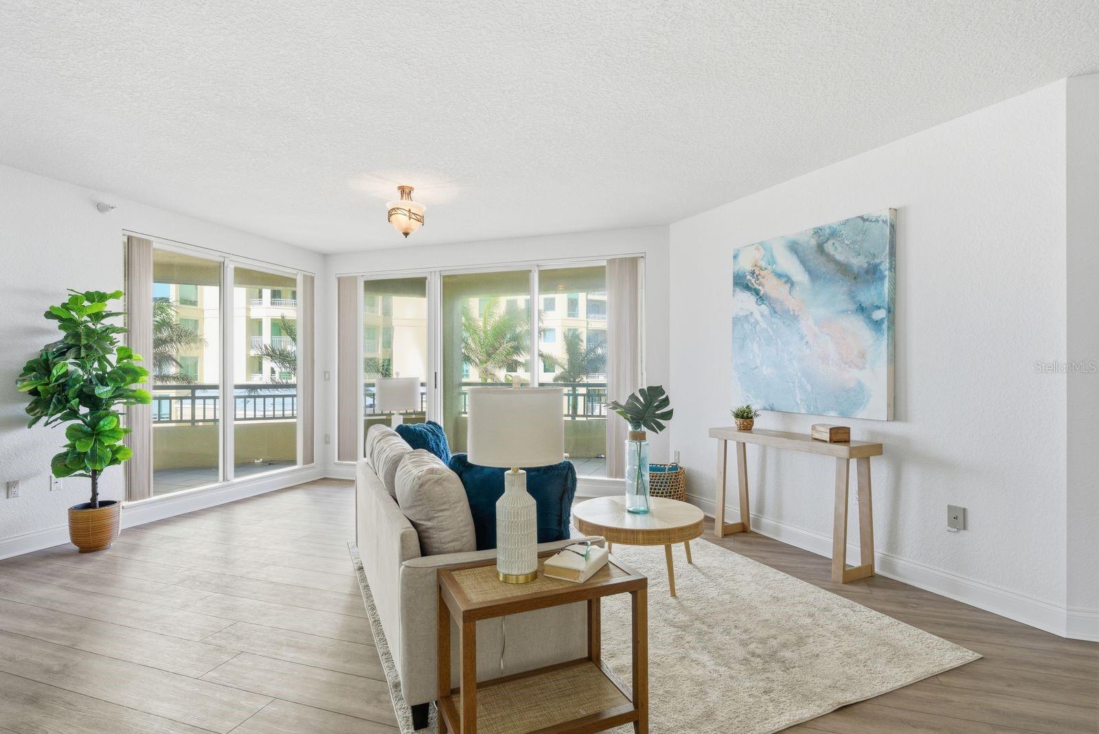 1170 Gulf Unit 305, Clearwater Beach, FL 33767
