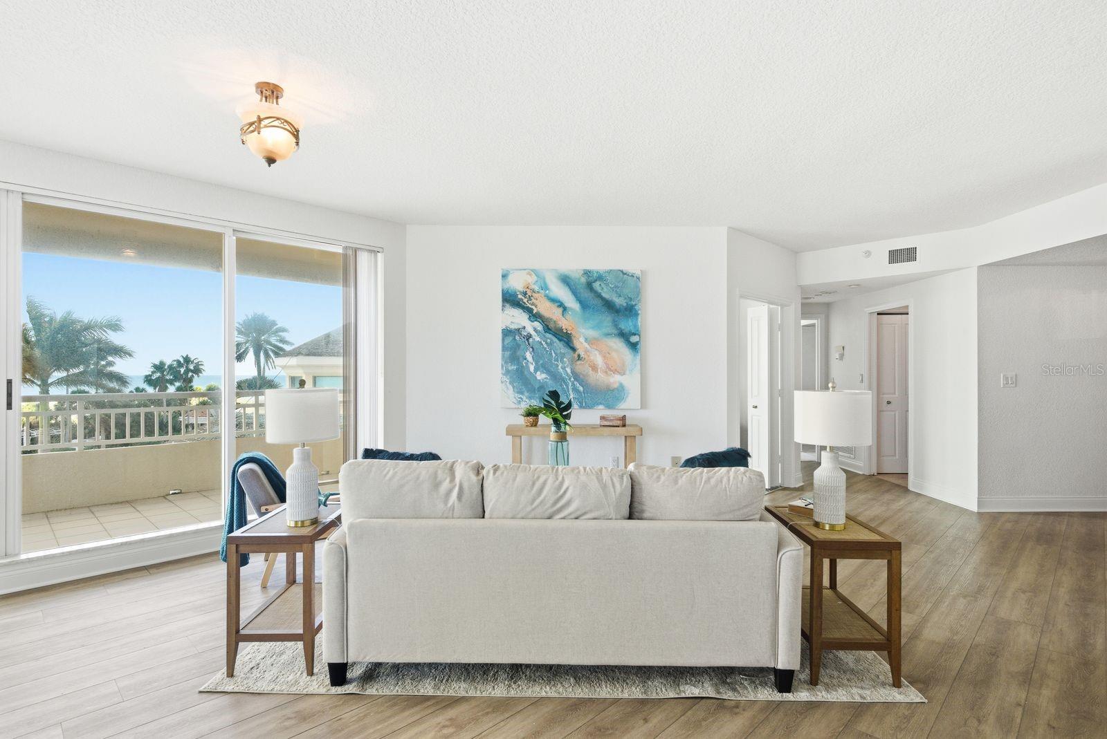 1170 Gulf Unit 305, Clearwater Beach, FL 33767