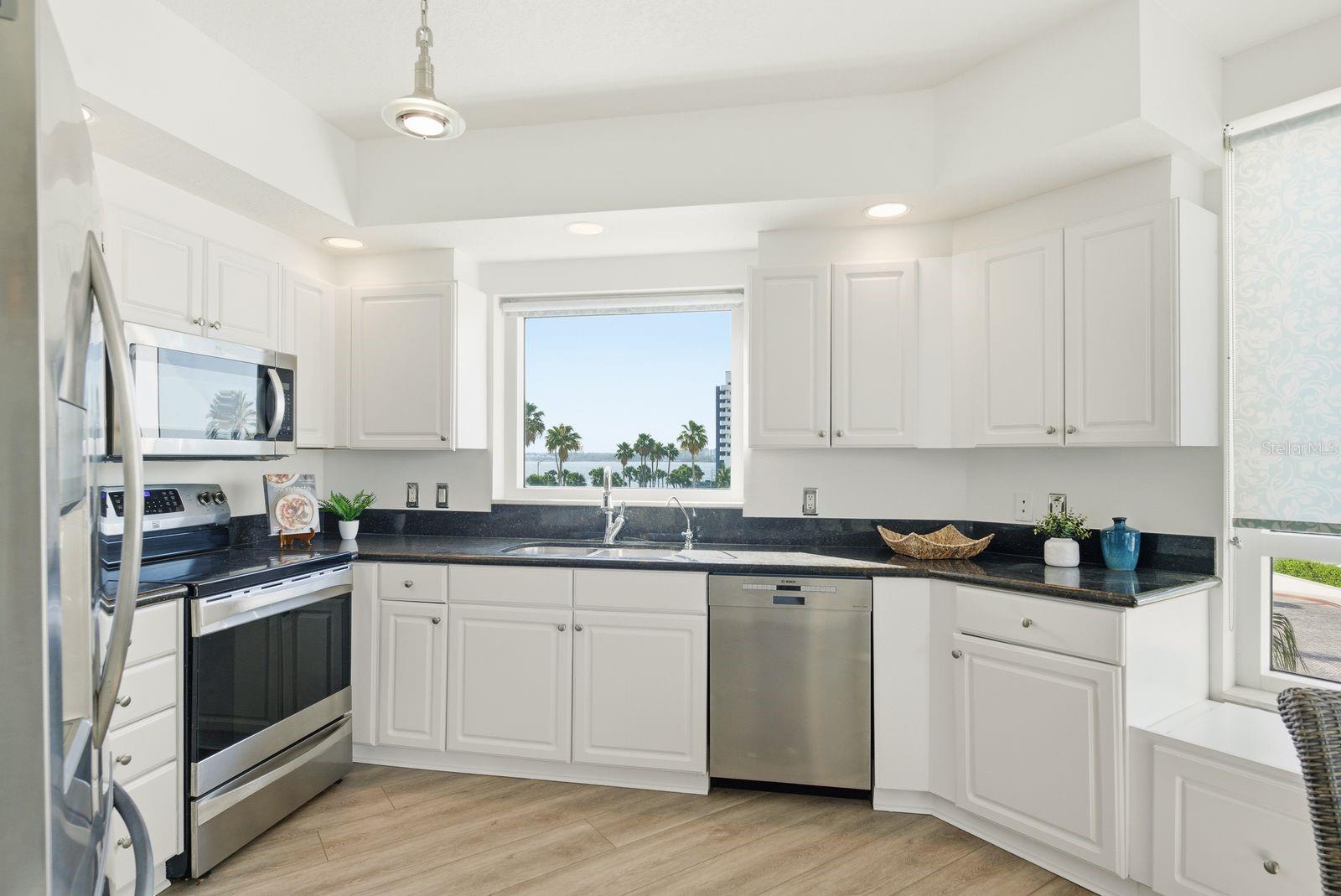 1170 Gulf Unit 305, Clearwater Beach, FL 33767