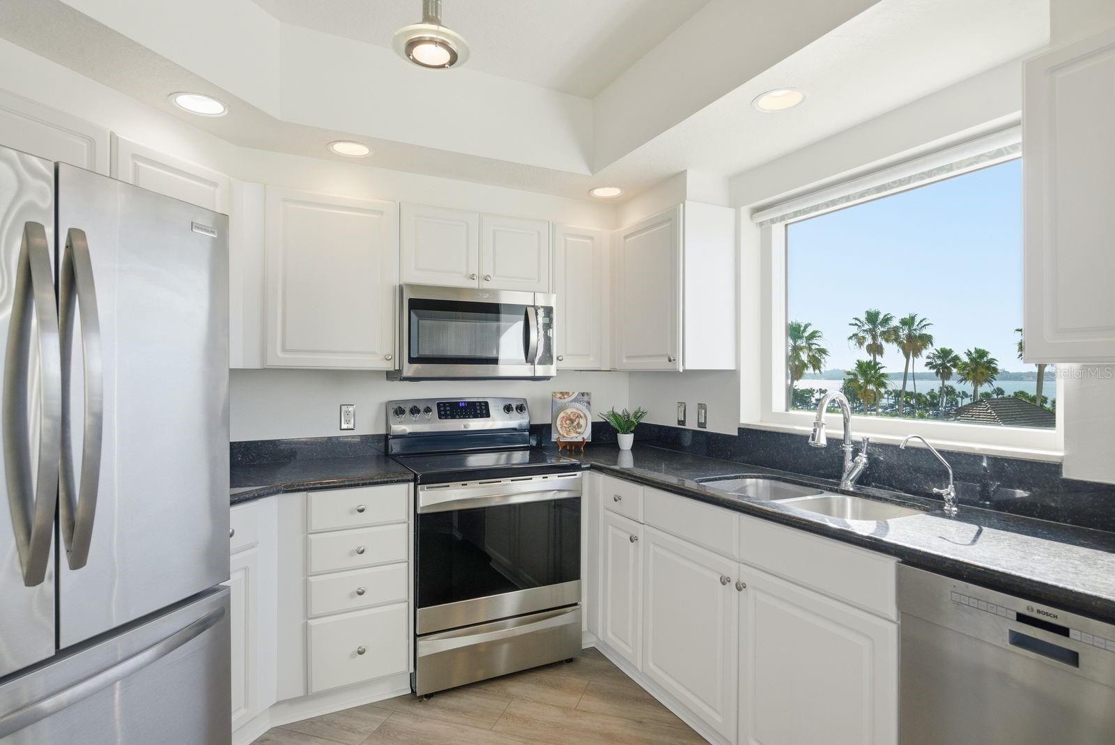 1170 Gulf Unit 305, Clearwater Beach, FL 33767