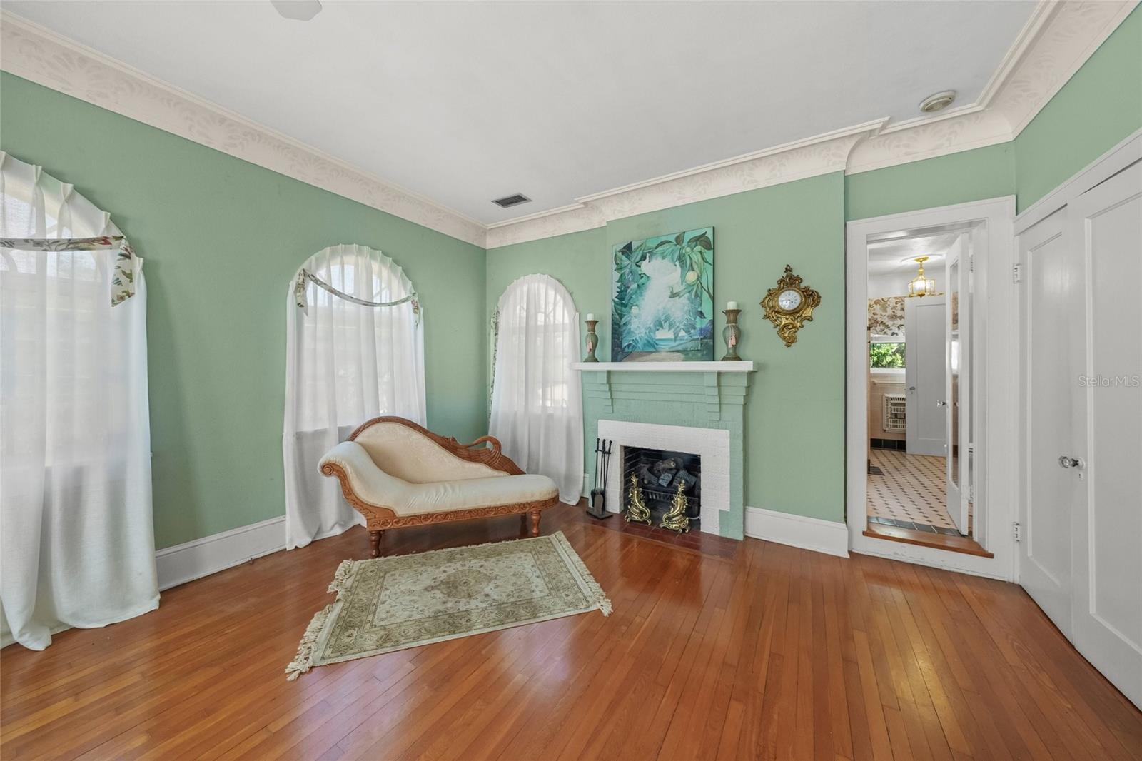 2830 Bay Shore, Sarasota, FL 34234