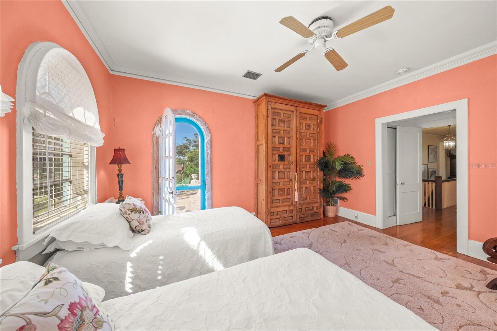 2830 Bay Shore, Sarasota, FL 34234