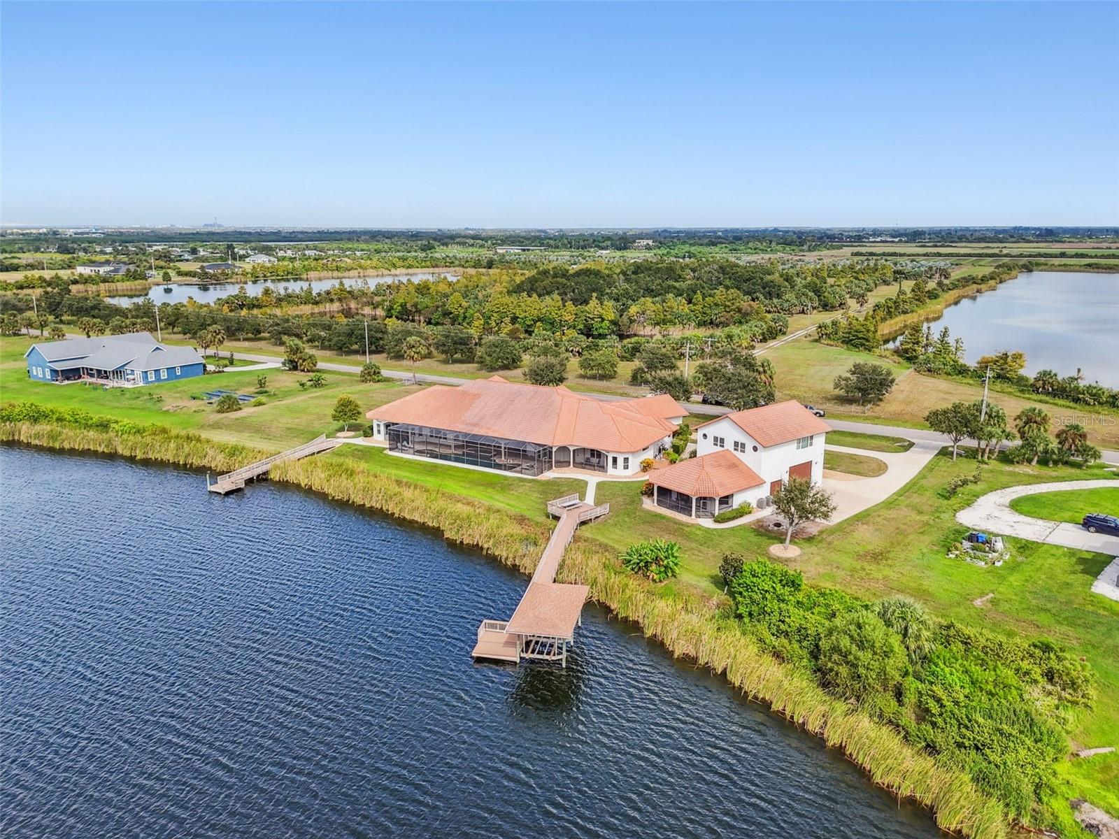 3215 Gulf City, Ruskin, FL 33570