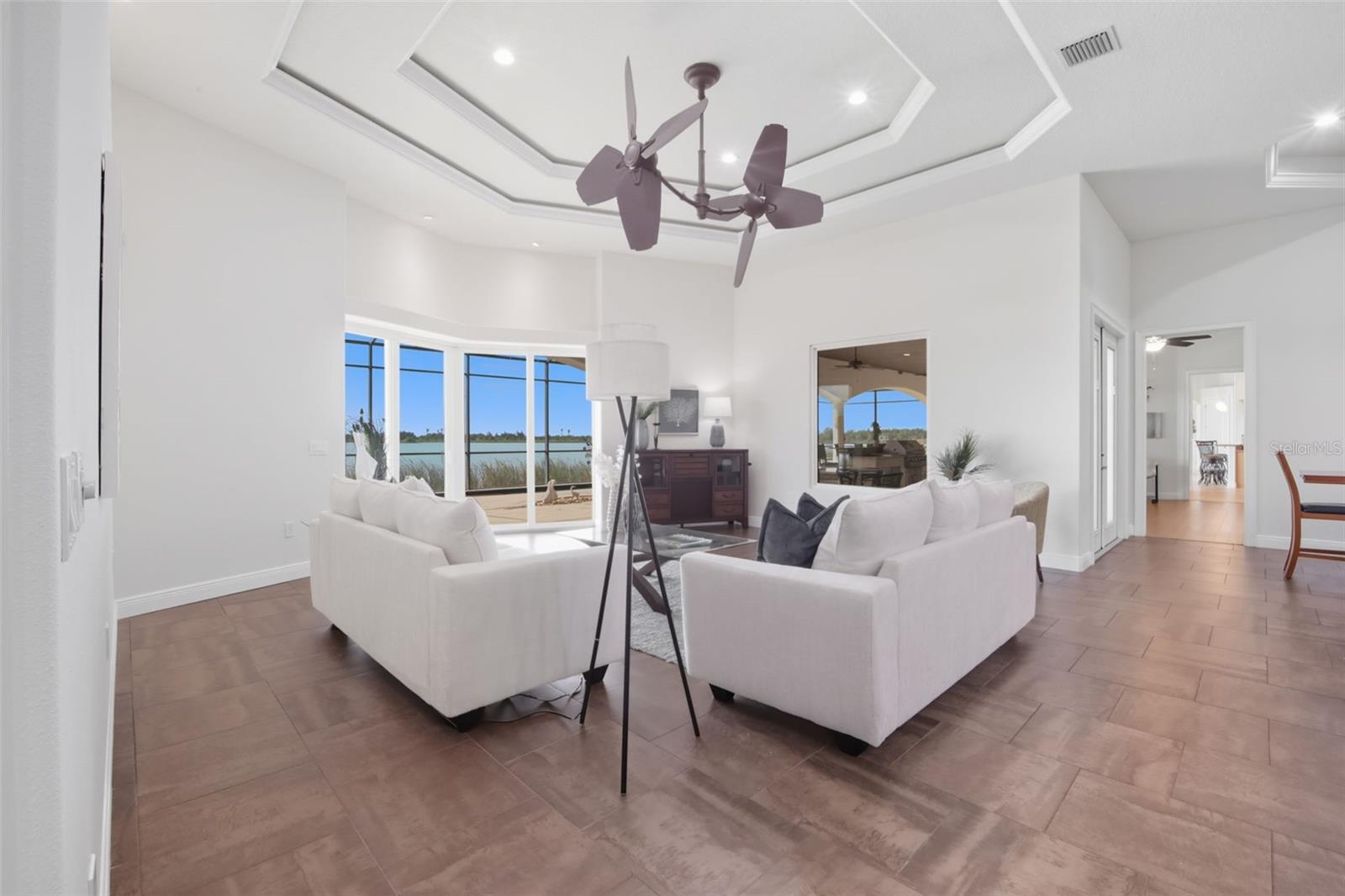 3215 Gulf City, Ruskin, FL 33570