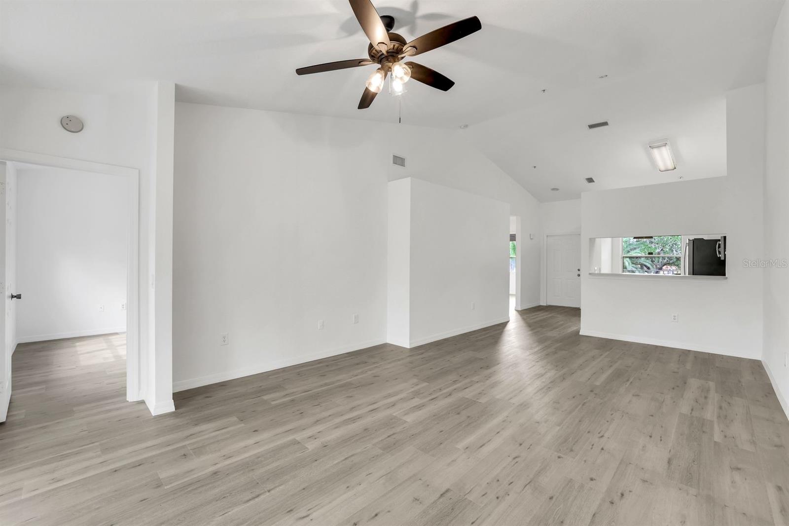 6635 Huntington Lakes Unit 202, Naples, FL 34119