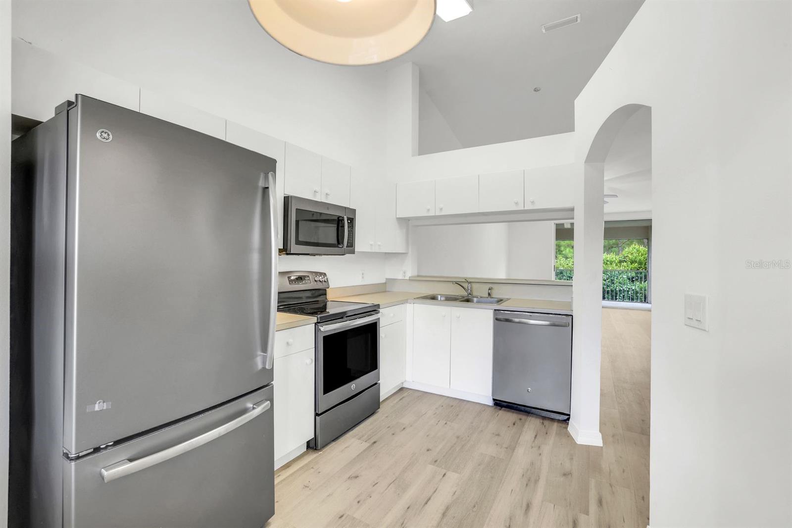 6635 Huntington Lakes Unit 202, Naples, FL 34119