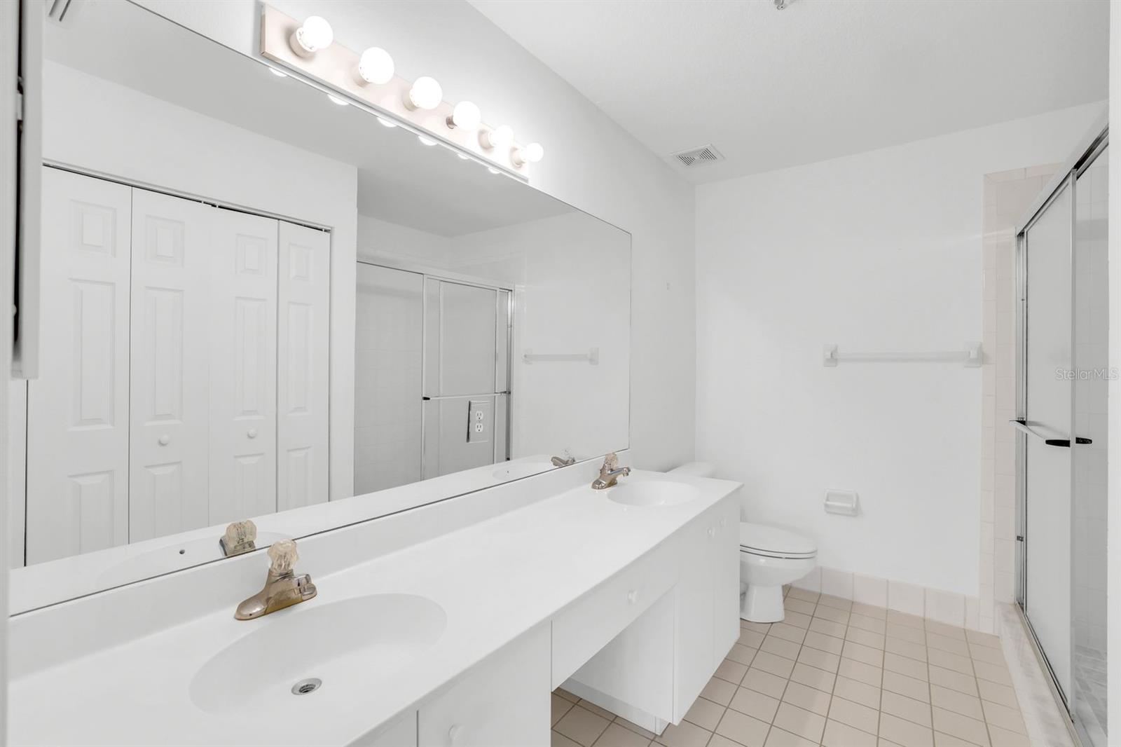 6635 Huntington Lakes Unit 202, Naples, FL 34119