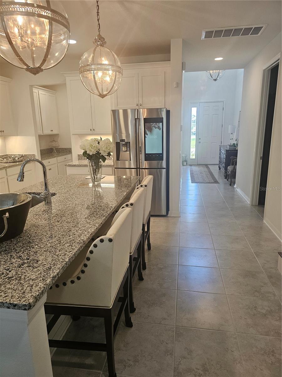 2450 Sunny Pebble, Zephyrhills, FL 33540