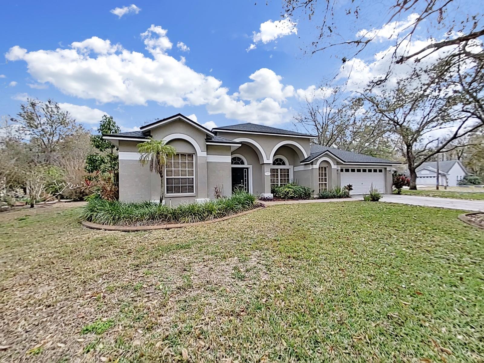 17307 Oak Ledge, Lutz, FL 33549
