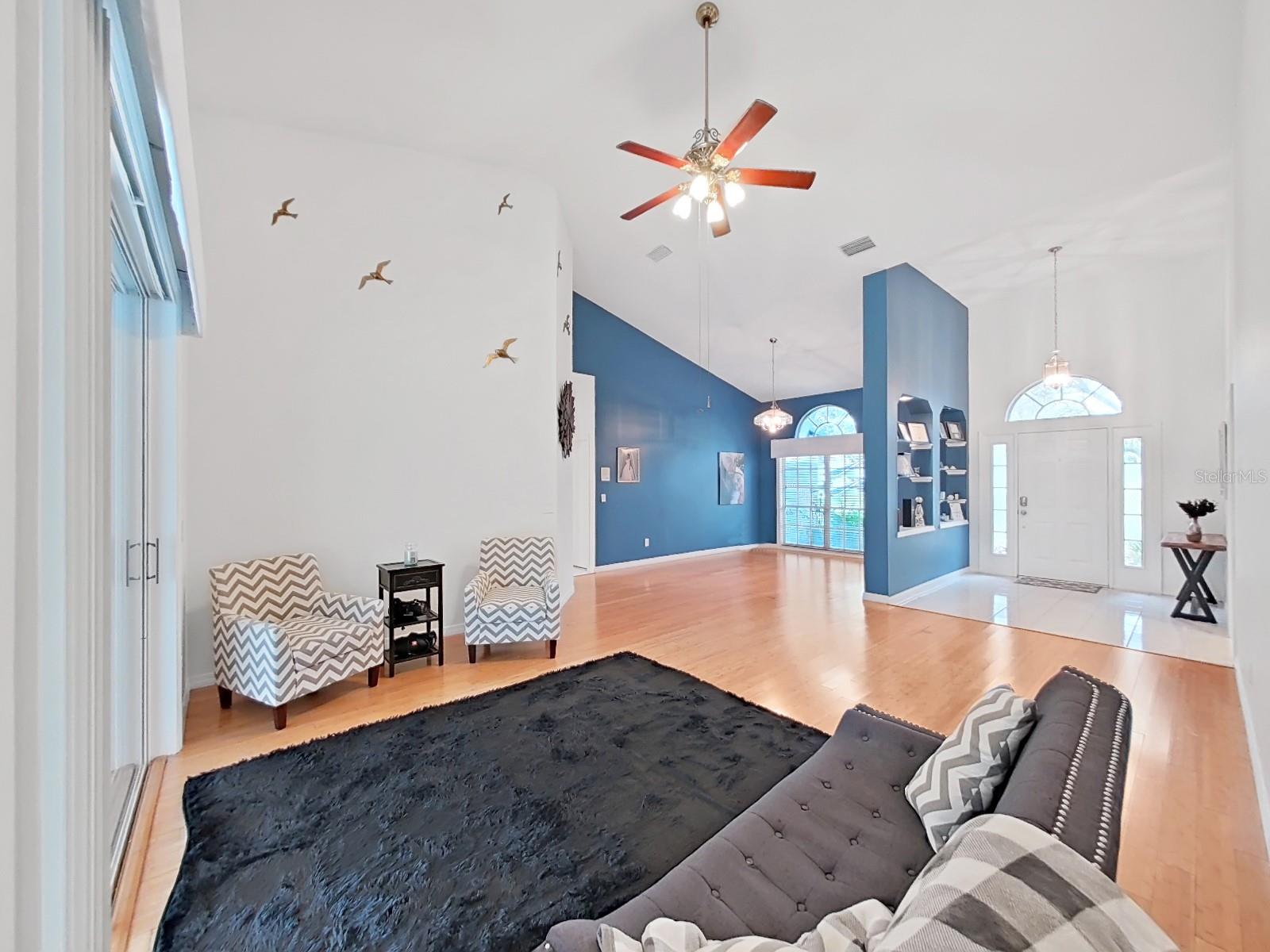 17307 Oak Ledge, Lutz, FL 33549