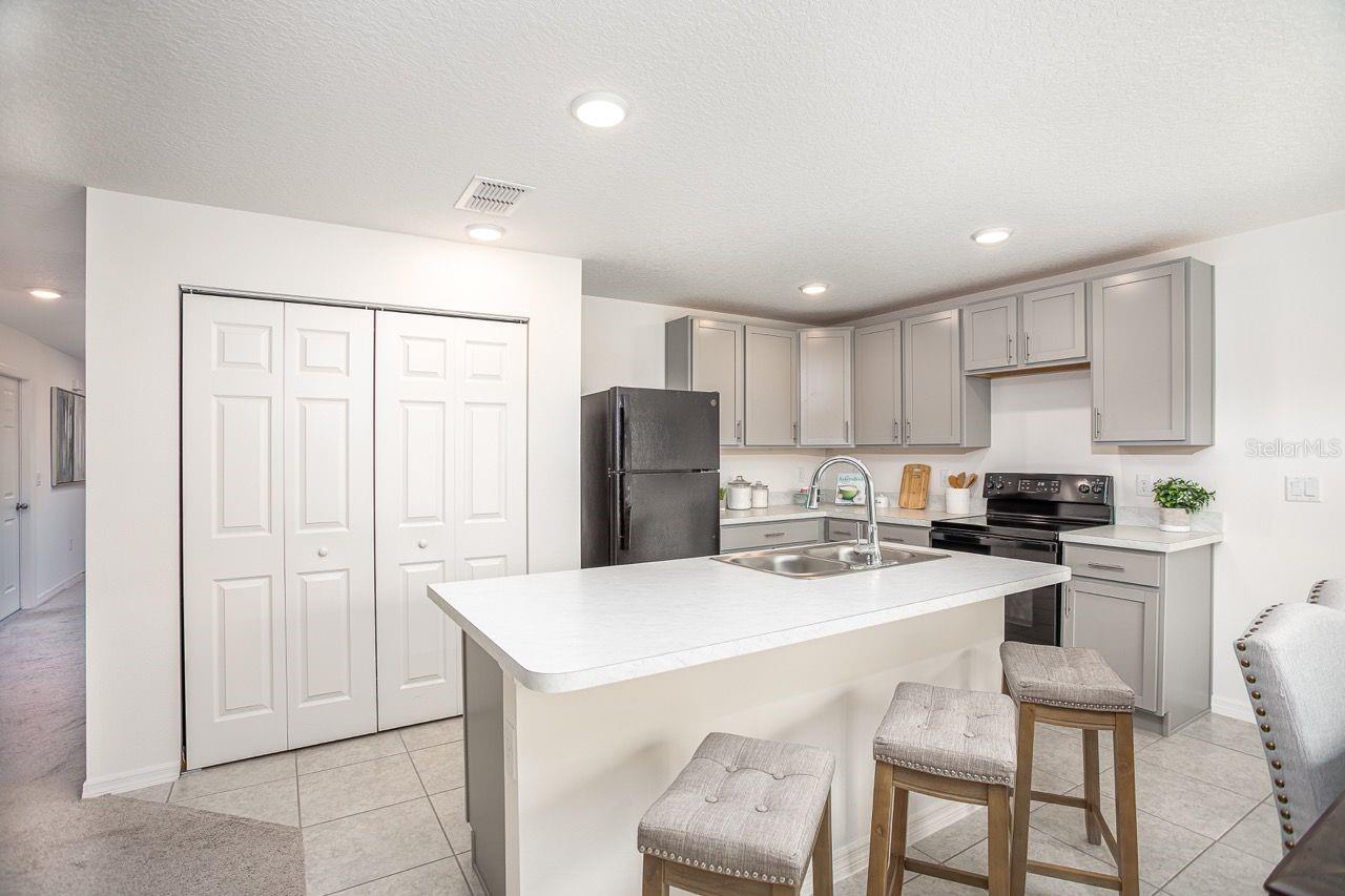 7200 Manthey, North Port, FL 34291