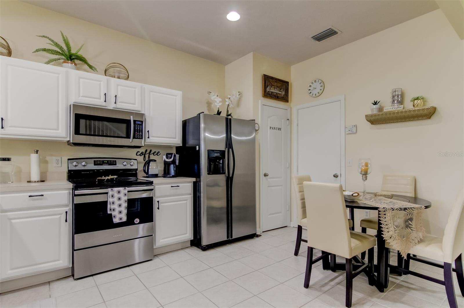 26642 Castleview, Wesley Chapel, FL 33544