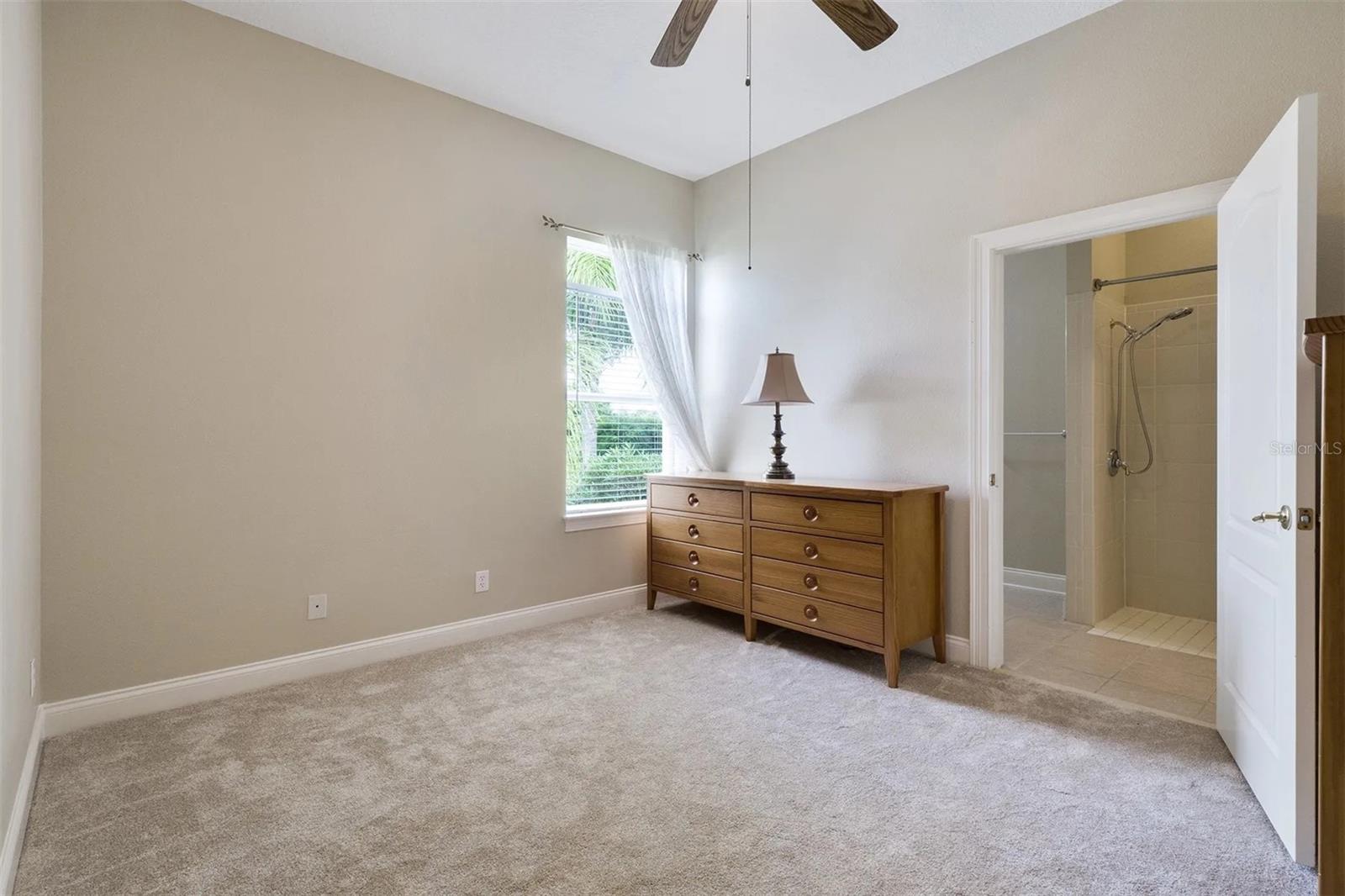 25551 Hawks Run, Sorrento, FL 32776