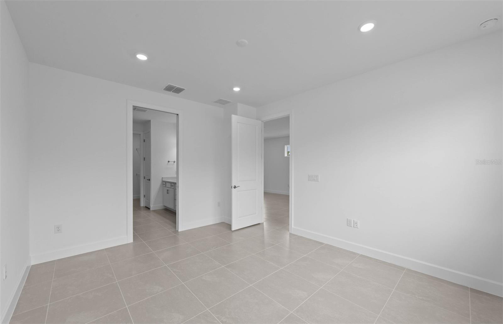 1596 Tavira, Englewood, FL 34223