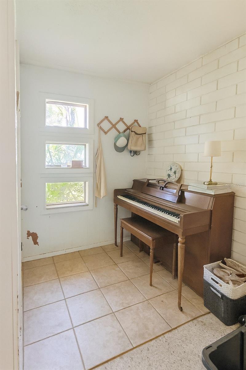 617 Goodwin, New Smyrna Beach, FL 32169