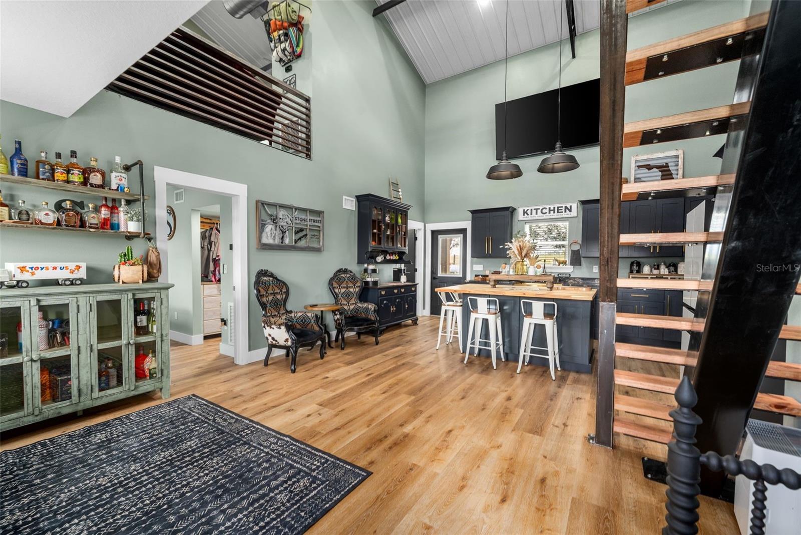 23220 NW 27th St, Morriston, FL 32668