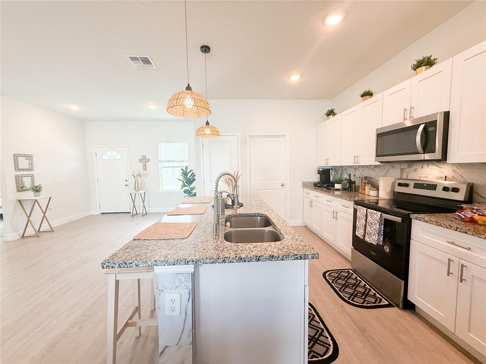 25 Zinnia, Kissimmee, FL 34759