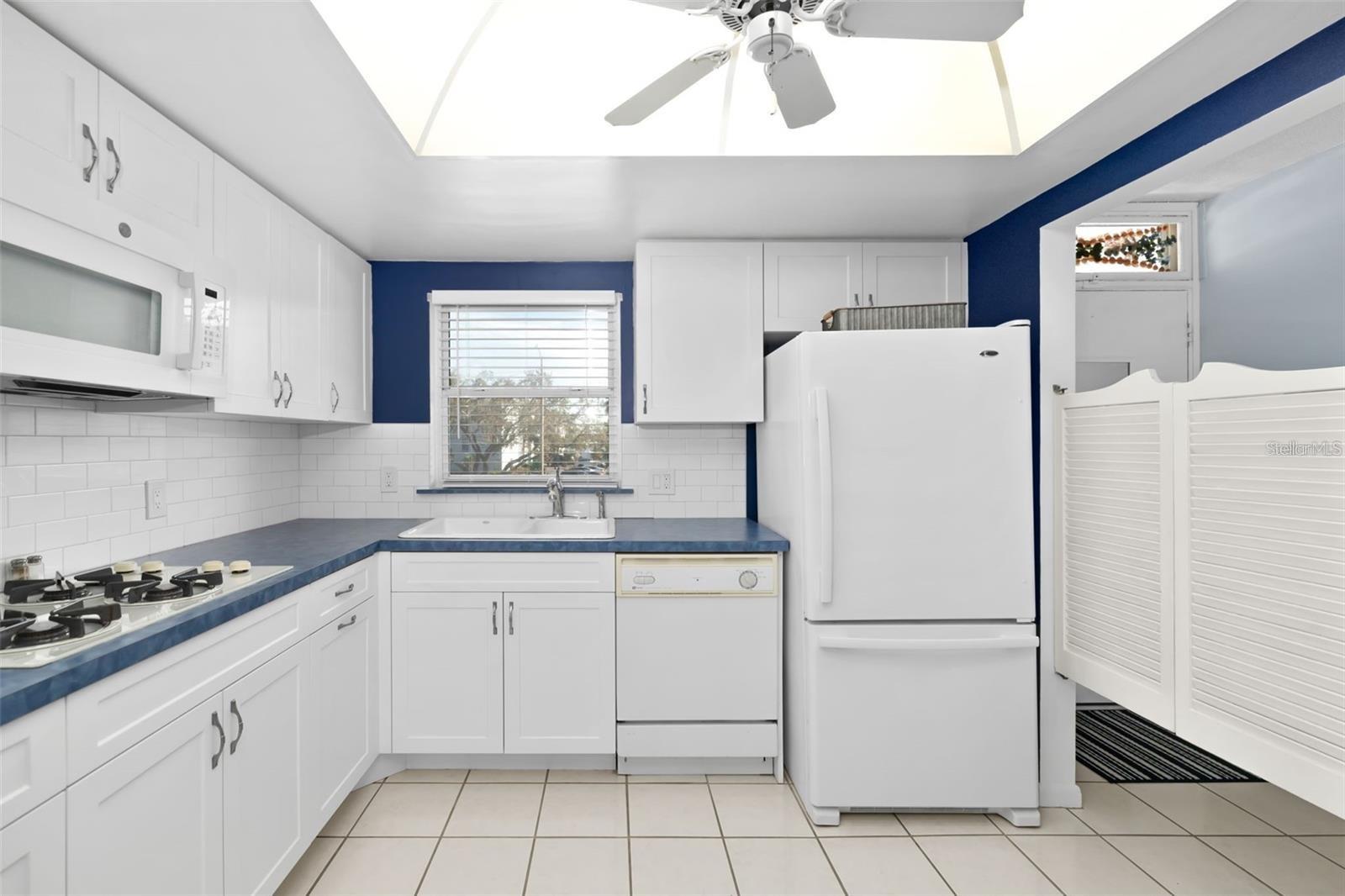 1868 Shore Unit 207, South Pasadena, FL 33707