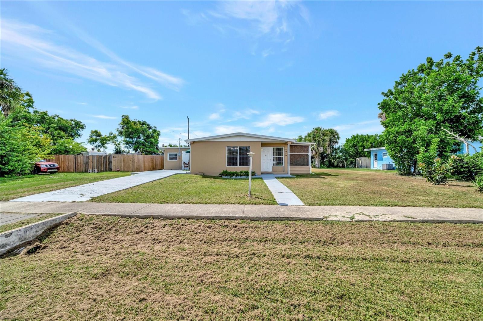 7959 Hyde Park, North Port, FL 34287