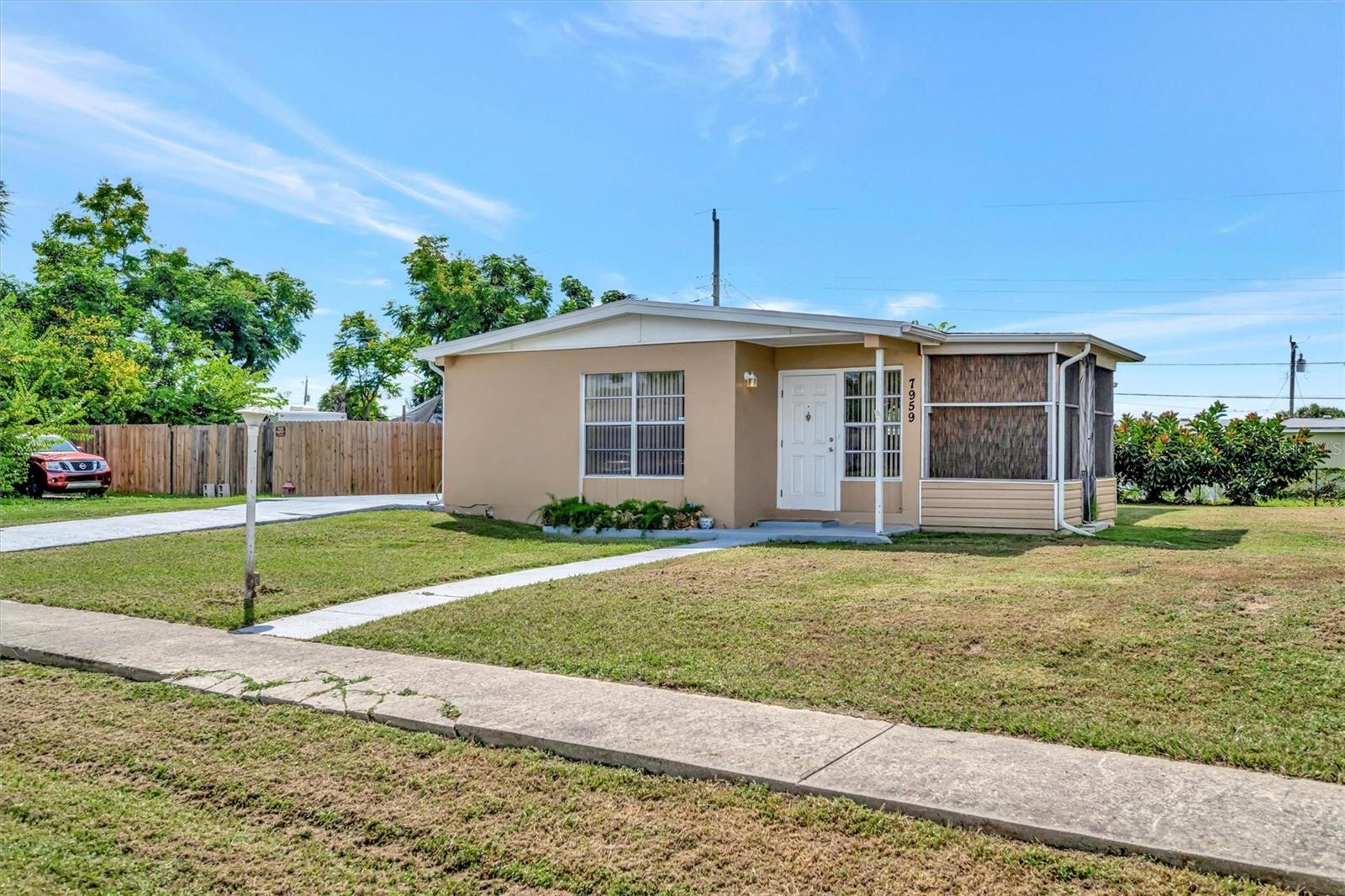 7959 Hyde Park, North Port, FL 34287