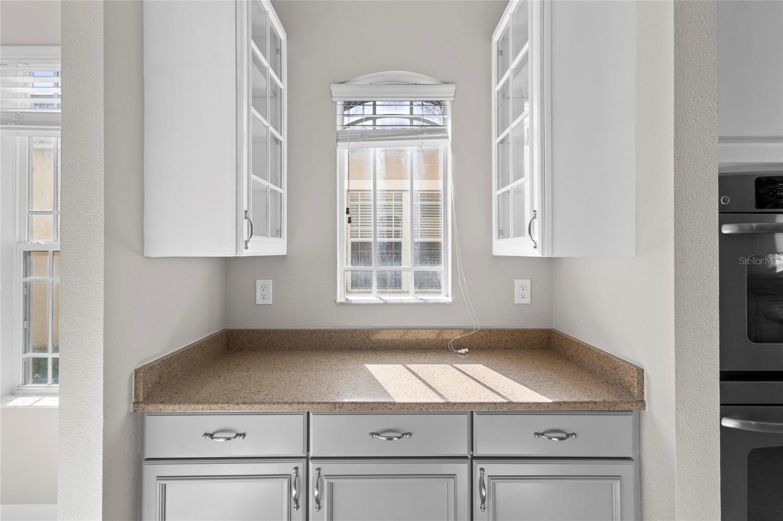 8134 Santa Rosa, Sarasota, FL 34243
