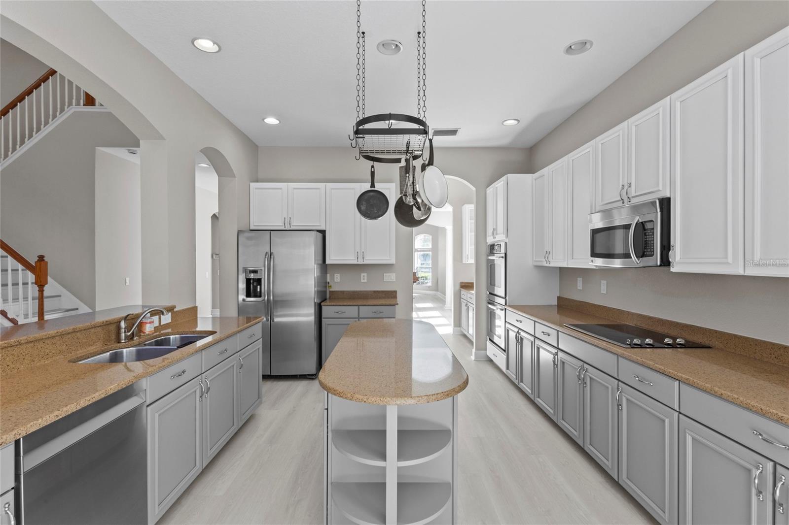 8134 Santa Rosa, Sarasota, FL 34243