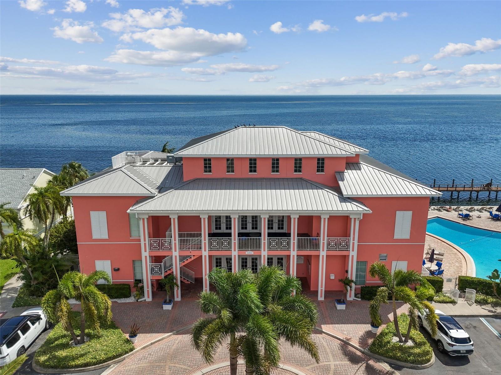 5116 Beach Unit D, St Petersburg, FL 33705