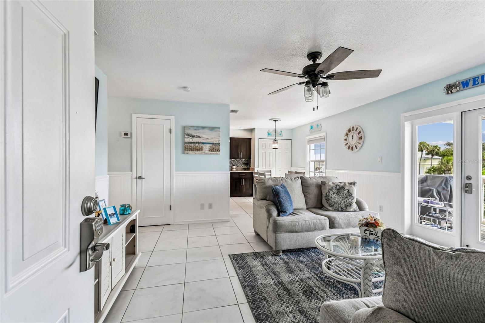 5116 Beach Unit D, St Petersburg, FL 33705