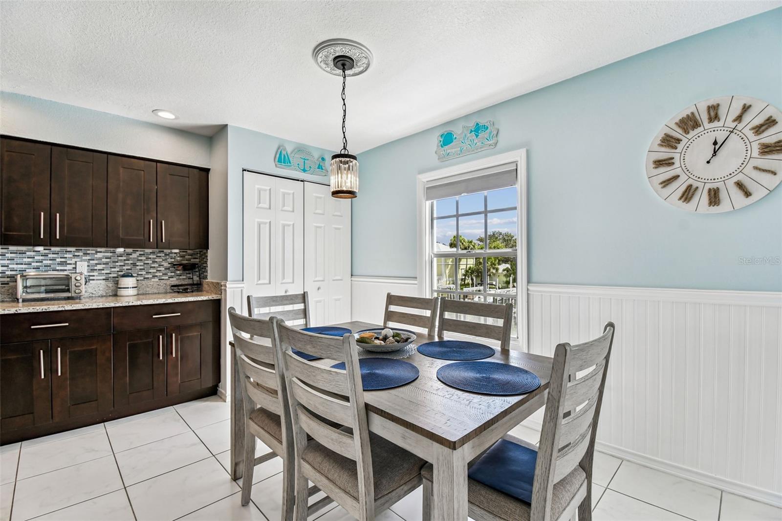 5116 Beach Unit D, St Petersburg, FL 33705