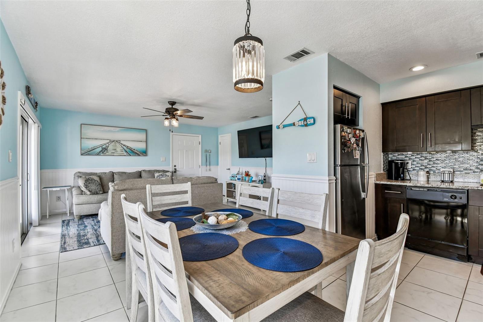 5116 Beach Unit D, St Petersburg, FL 33705