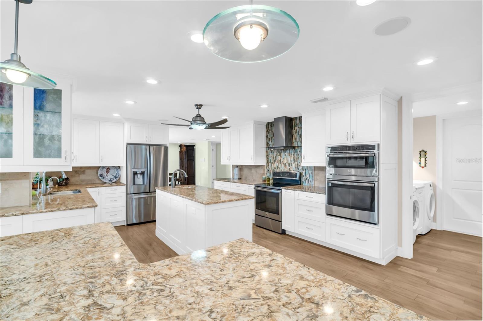 1100 Friendly, St Petersburg, FL 33705