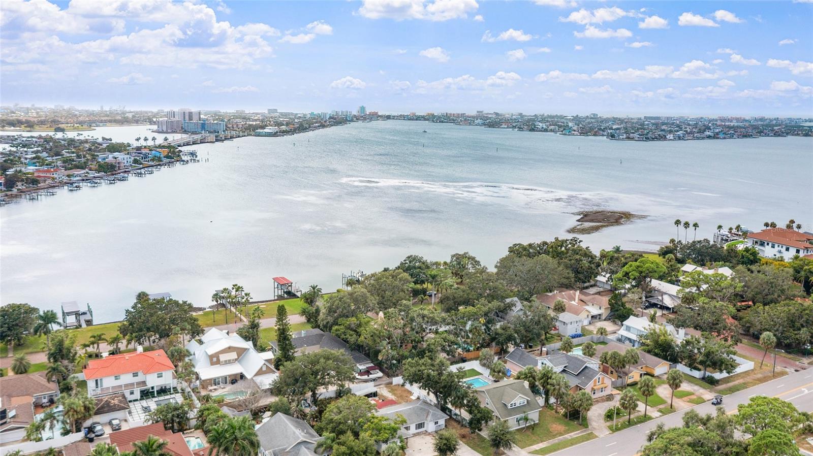 311 Sunset, St Petersburg, FL 33710