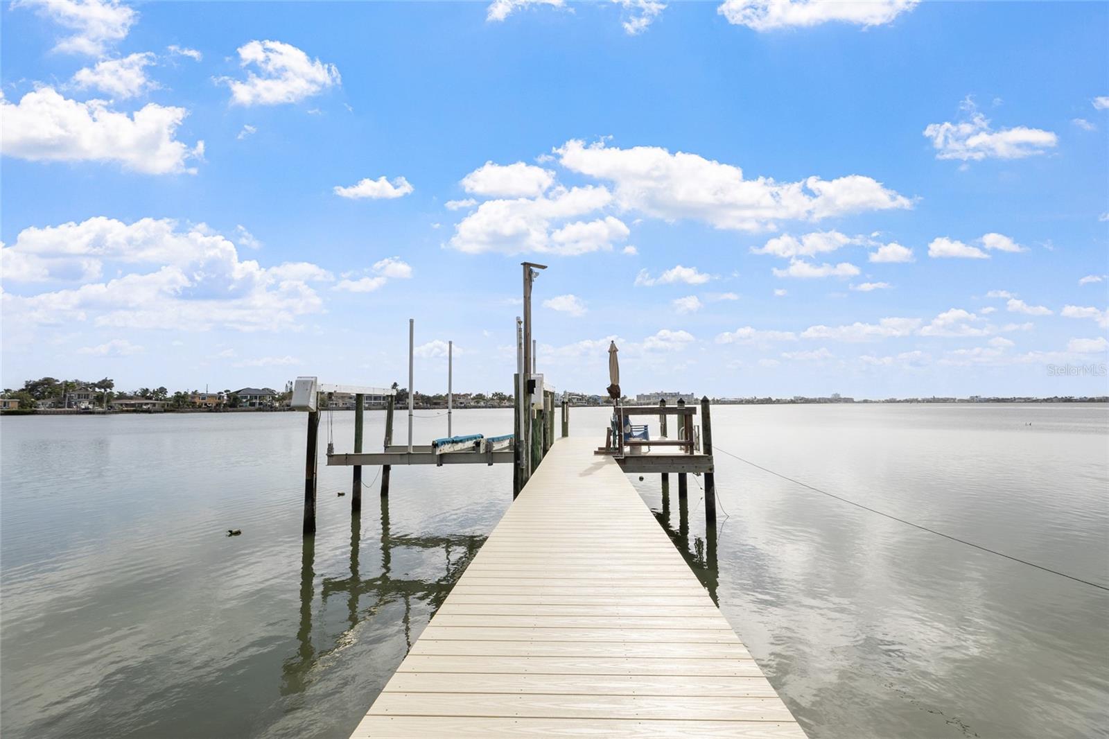 311 Sunset, St Petersburg, FL 33710