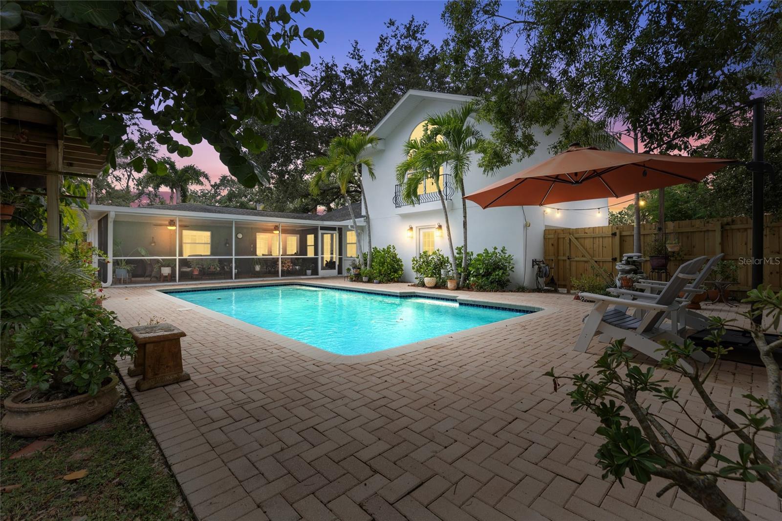 311 Sunset, St Petersburg, FL 33710