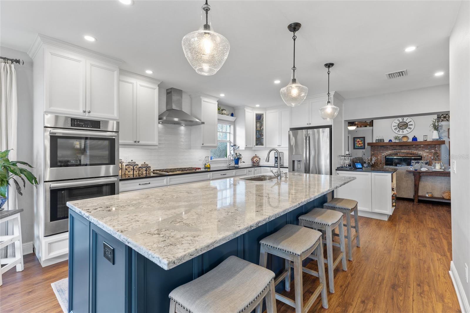 311 Sunset, St Petersburg, FL 33710