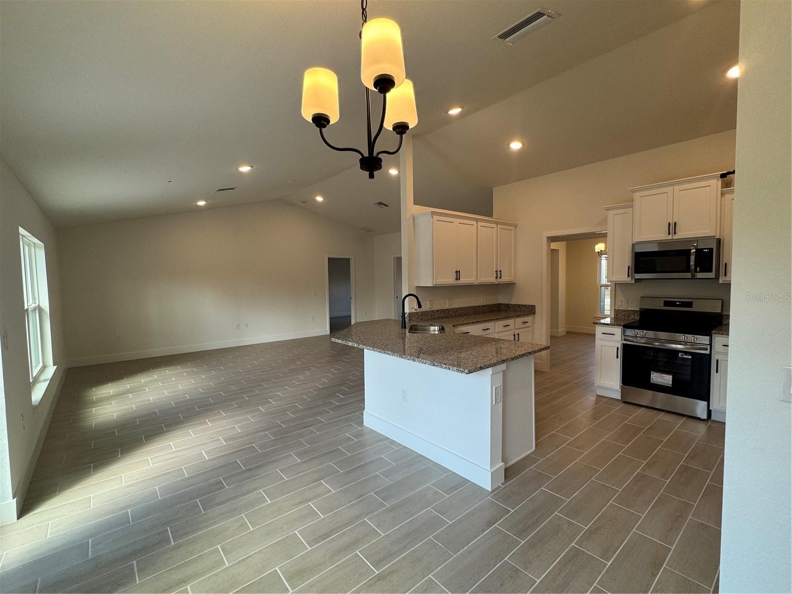 7933 Tropicaire Blvd., North Port, FL 34286