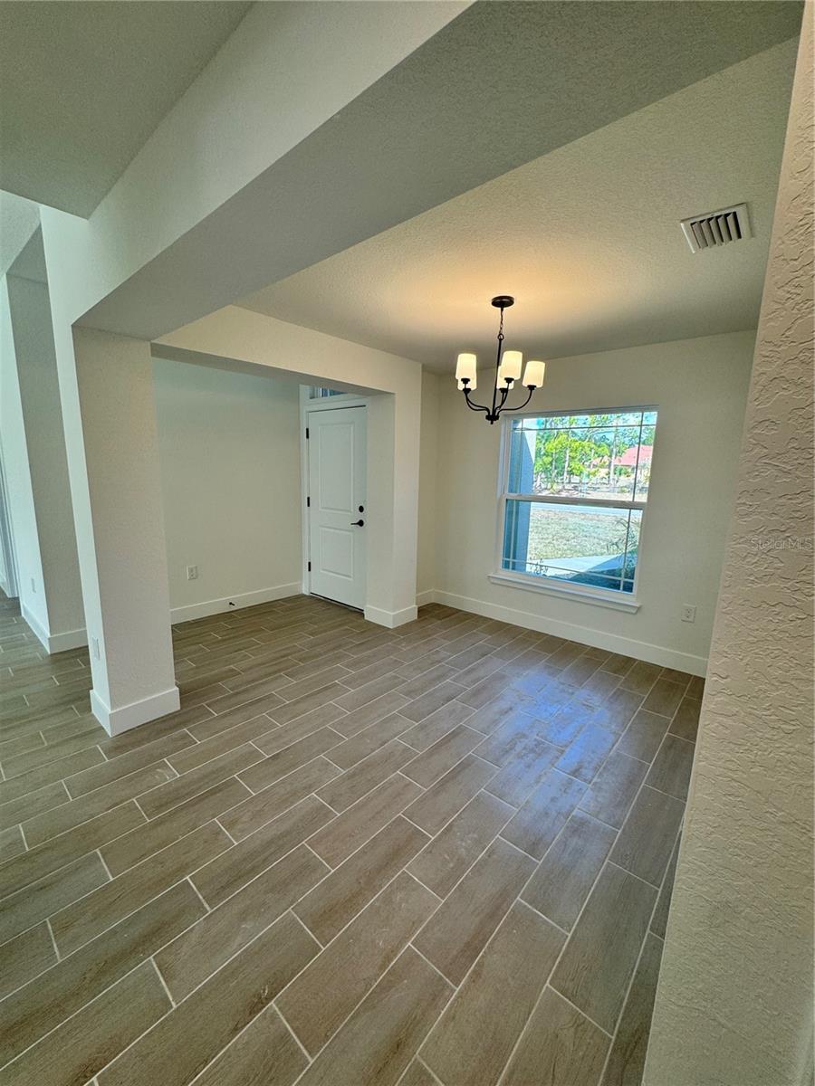 7933 Tropicaire Blvd., North Port, FL 34286