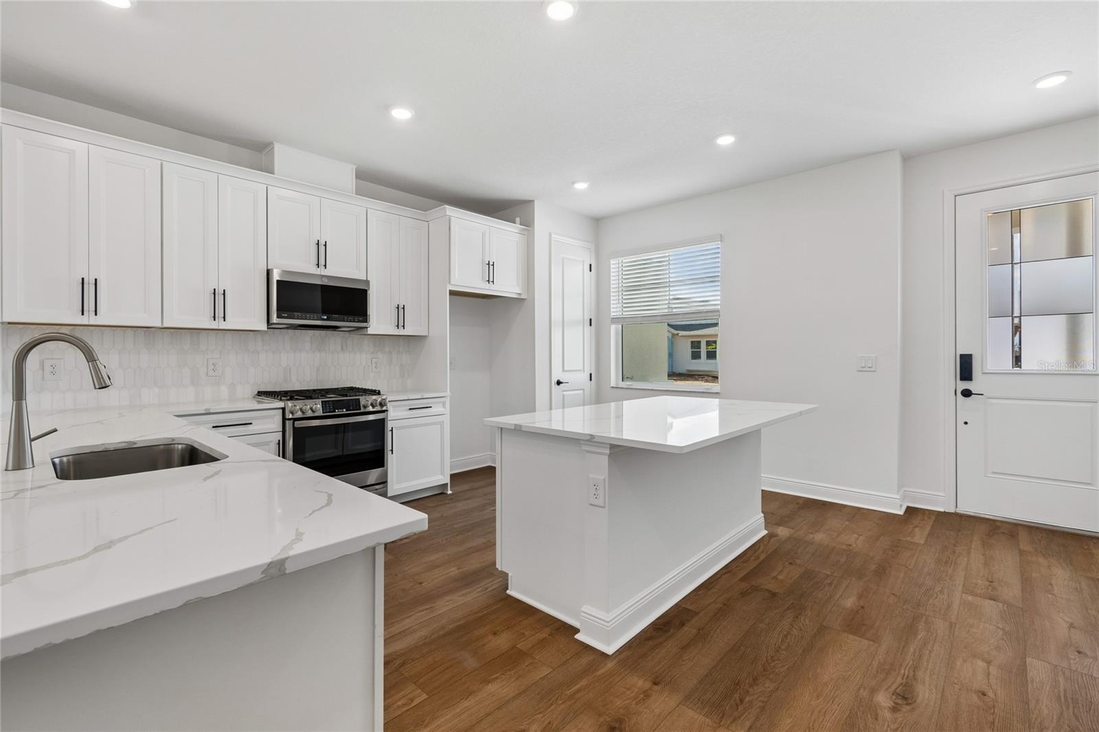 8215 Seaflower, Bradenton, FL 34210