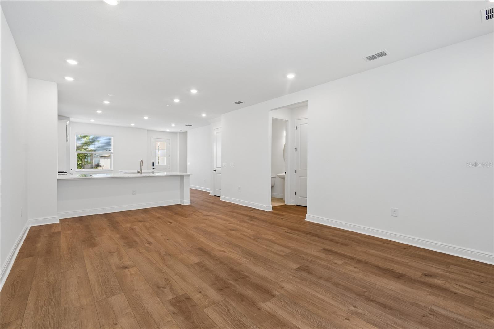 8215 Seaflower, Bradenton, FL 34210