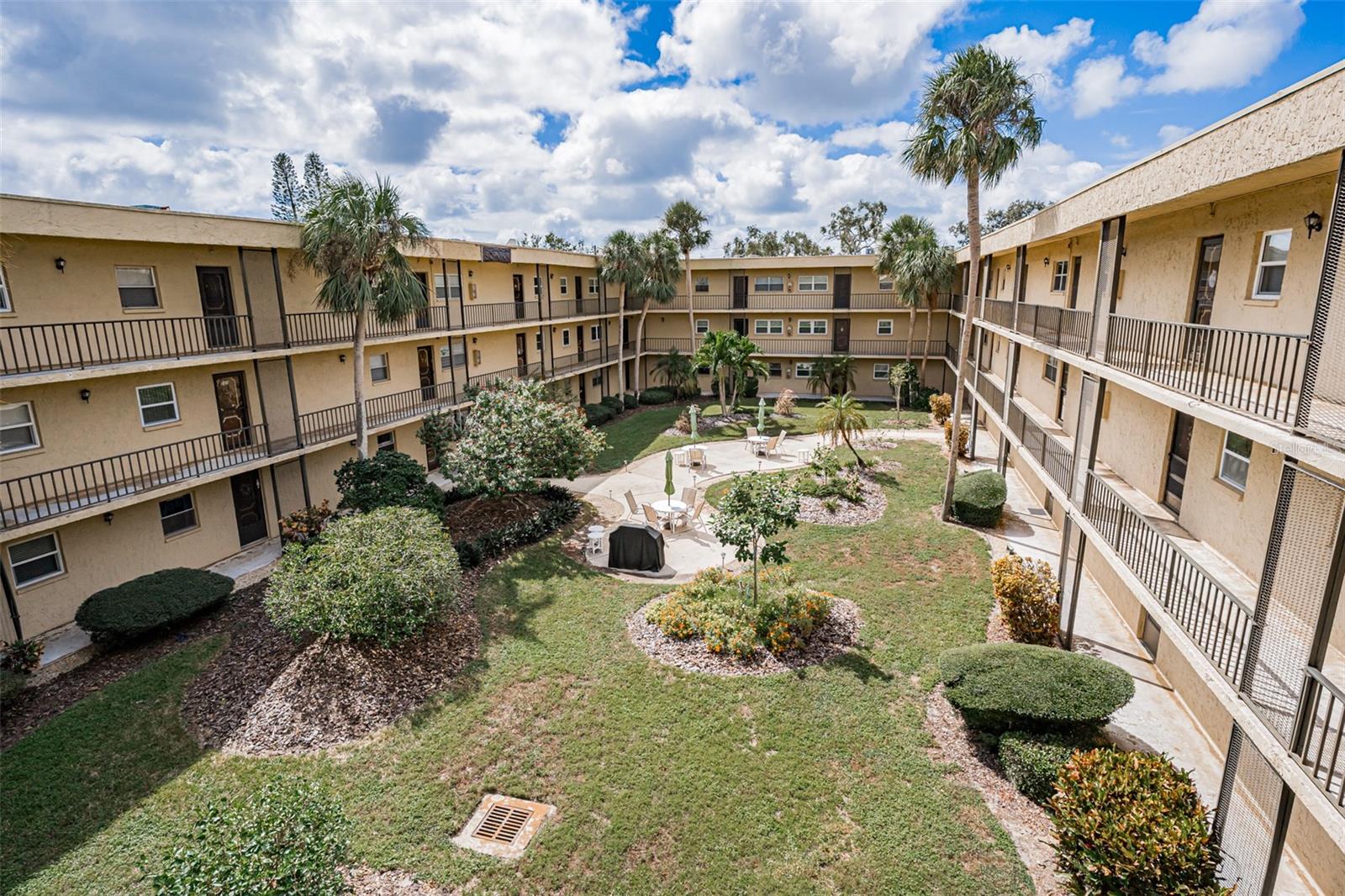 11485 Oakhurst Unit 200-306, Largo, FL 33774