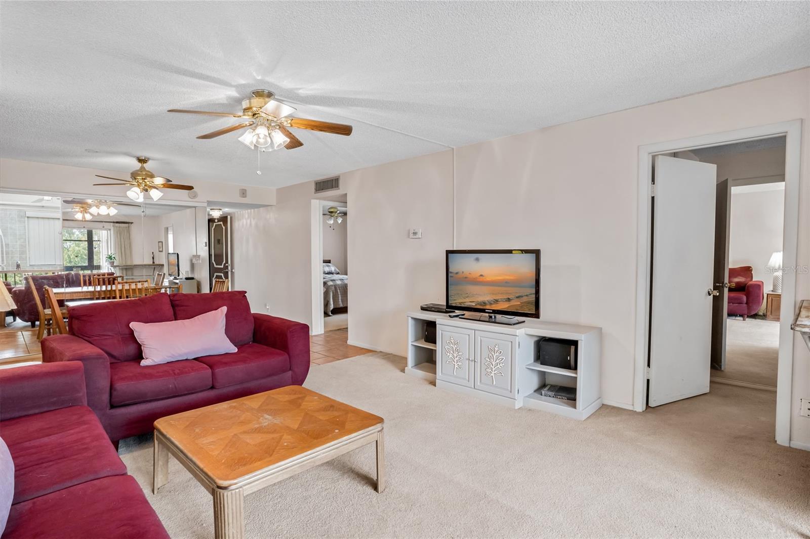 11485 Oakhurst Unit 200-306, Largo, FL 33774
