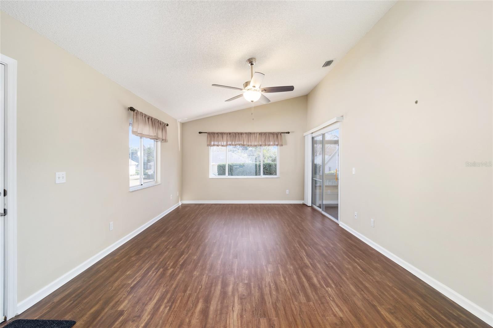 1921 50th, Ocala, FL 34482