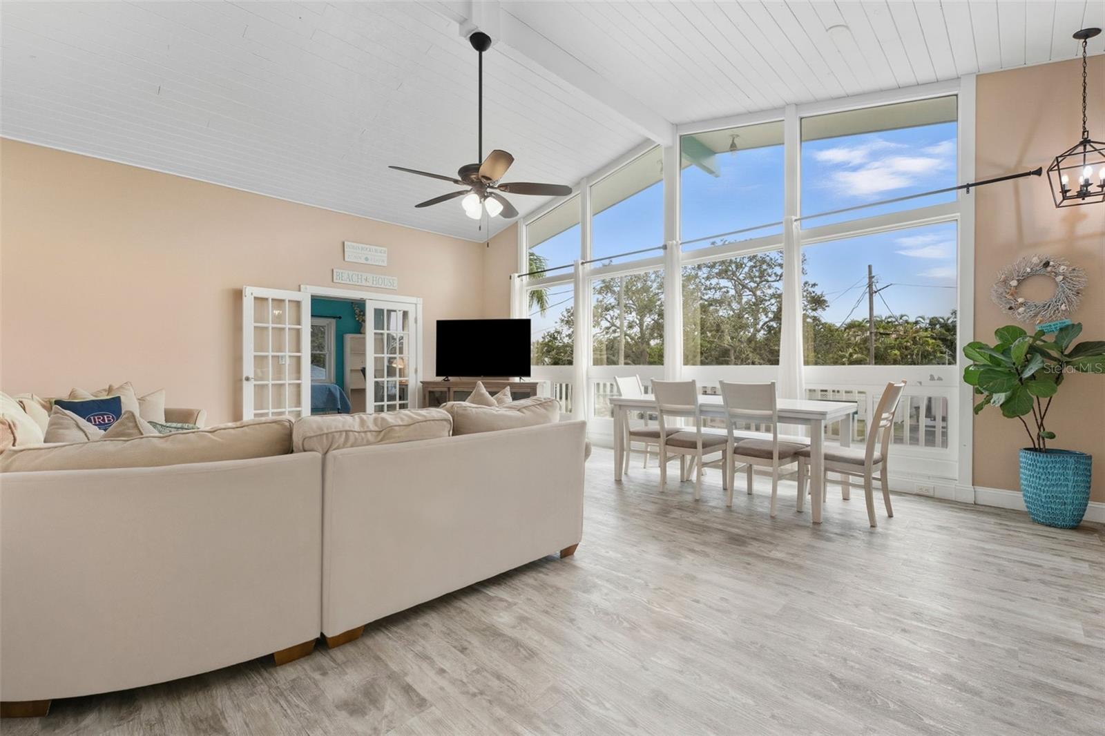 208 Bates, Indian Rocks Beach, FL 33785