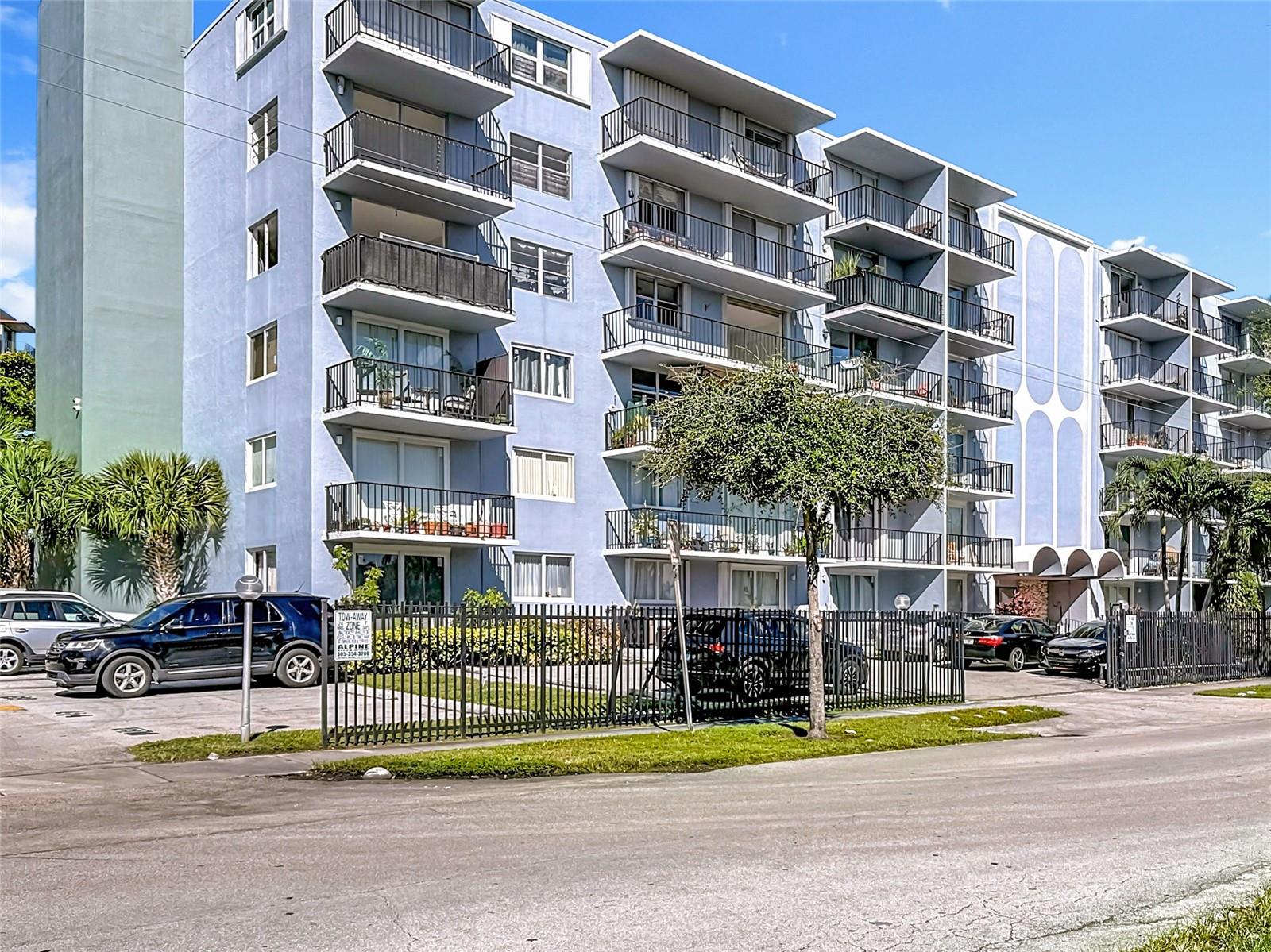 12500 15th Unit 105, North Miami, FL 33161