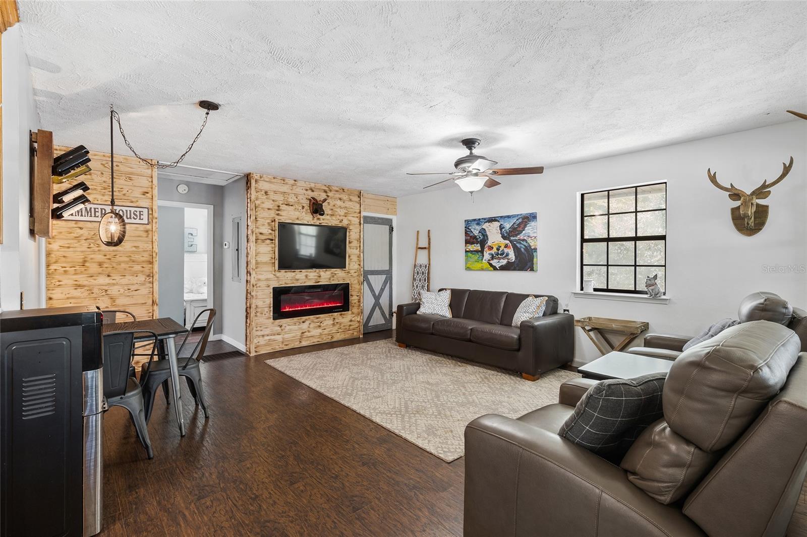 1069 Suwannee, Branford, FL 32008